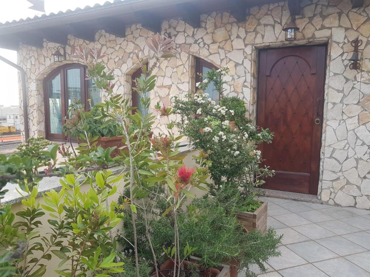 Vela Club House